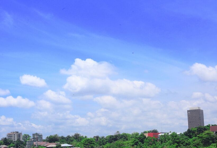 Flat Hotel Kandolo Gombe