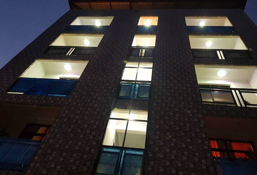 Flat Hotel Kandolo Gombe