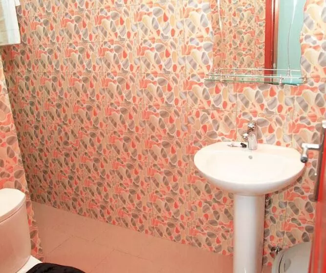 Flat Hotel Kandolo Gombe