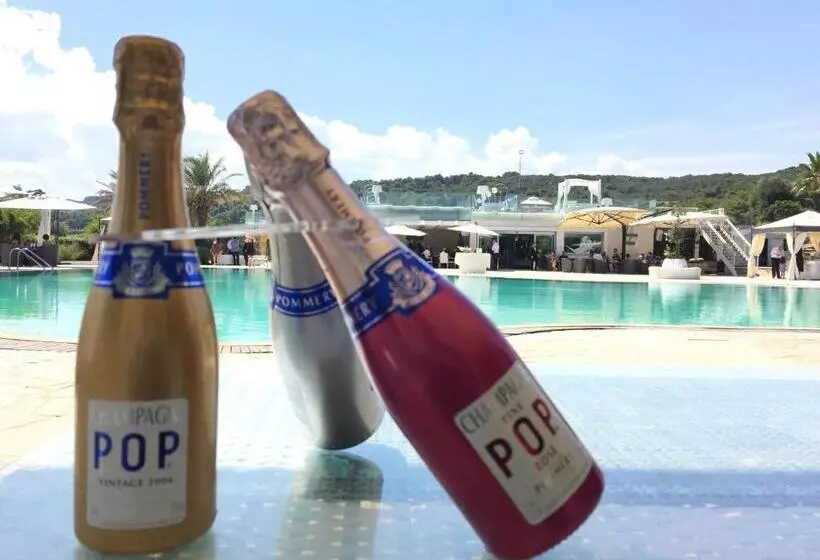 ホテル Augustus Resort