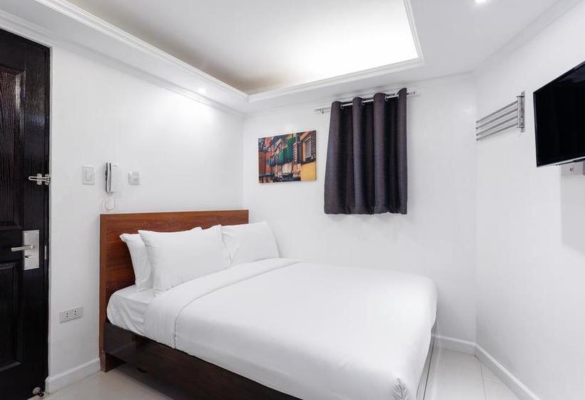 בית מלון כפרי Nest Nano Suites Poblacion   Makati