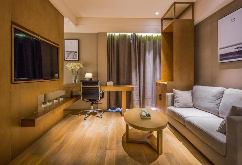 בית מלון כפרי Yat House