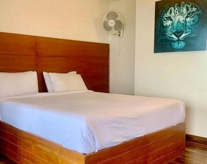 Leopard Rock Wilderness Resort