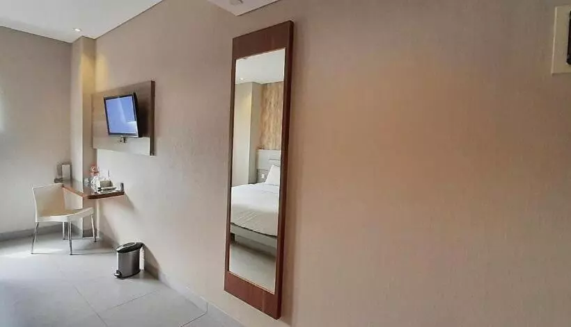 Hotel Lynn  Serang