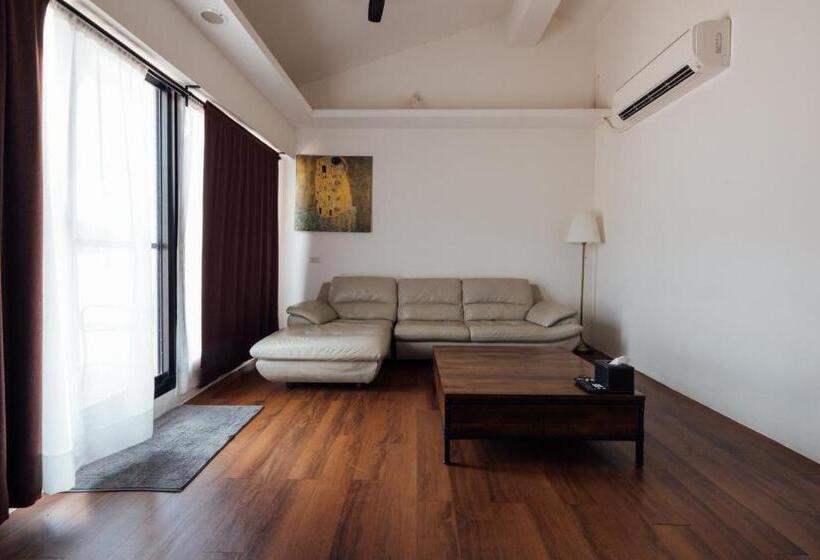 هاستل 5963 Turn Right B&b