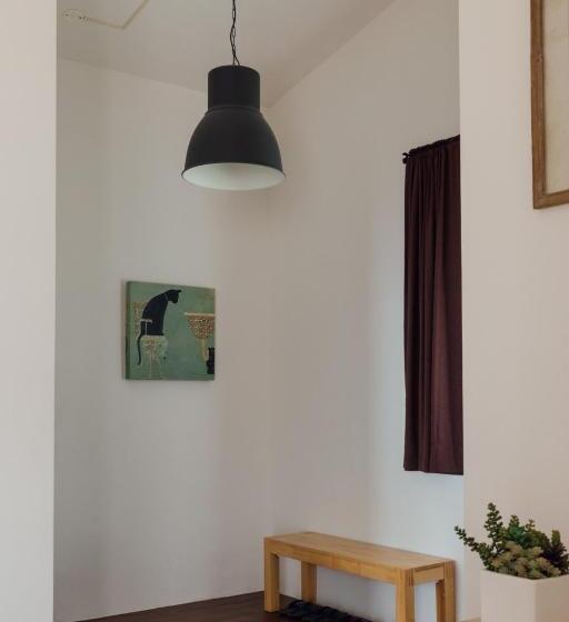 هاستل 5963 Turn Right B&b