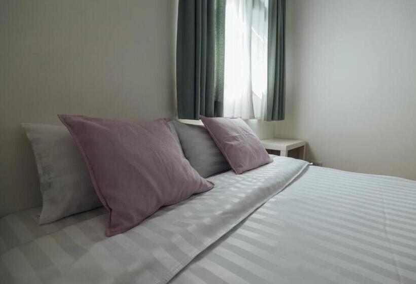 هاستل 5963 Turn Right B&b