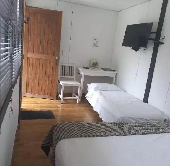 ユースホステル Star Center Hotel Boutique, Centro De Entrenamiento Deportivo Y Conveniencias A Dos Pasos Del Aeropu