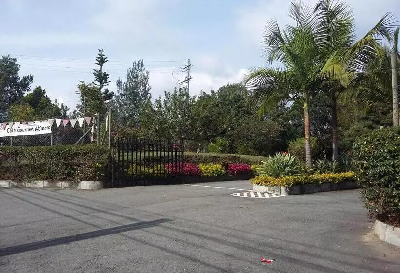 ユースホステル Star Center Hotel Boutique, Centro De Entrenamiento Deportivo Y Conveniencias A Dos Pasos Del Aeropu