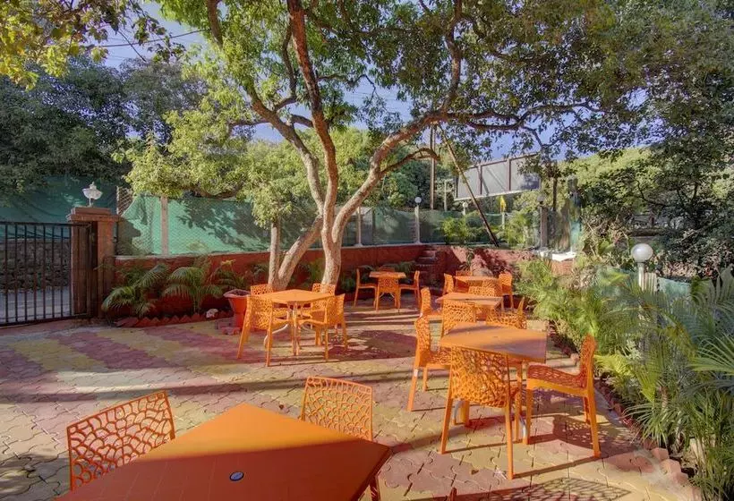 تختخواب و صبحانه Sp Seasons Resort