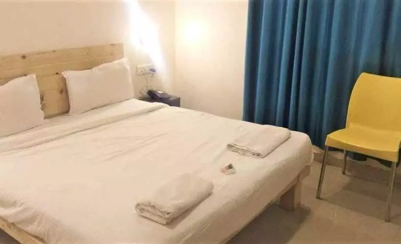 تختخواب و صبحانه Sp Seasons Resort