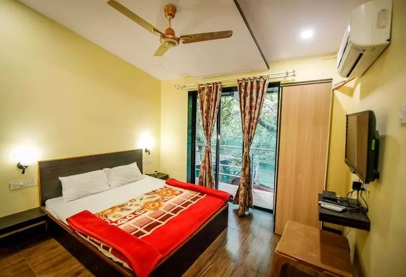 تختخواب و صبحانه Sp Seasons Resort