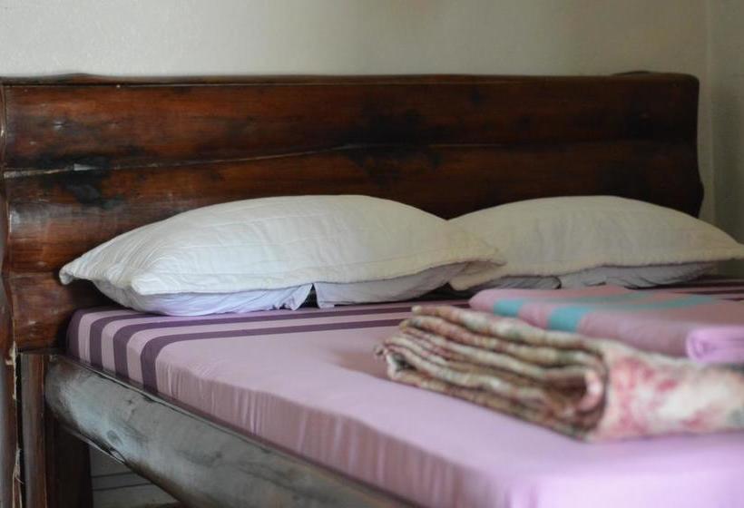 تختخواب و صبحانه Casa Del Turista