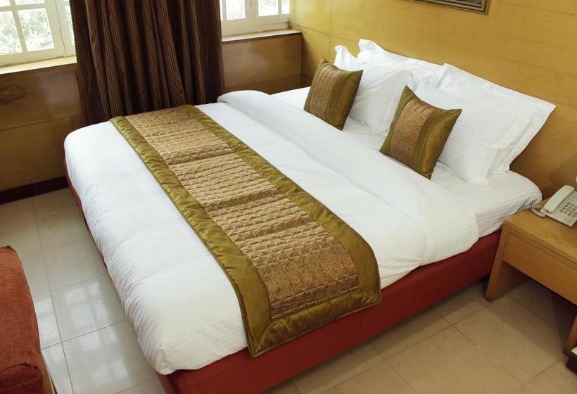 Fabhotel Daffodils Inn Connaught Place