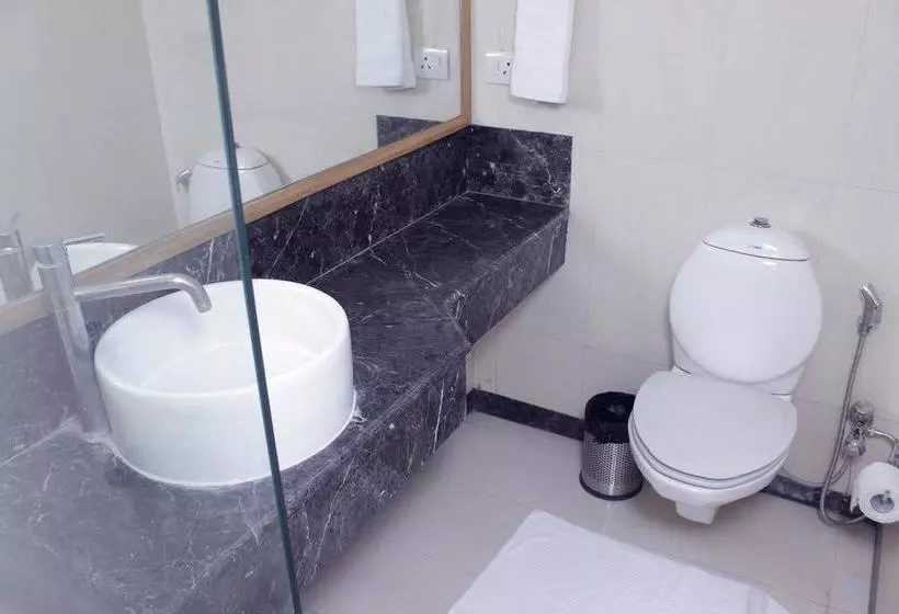 Fabhotel Daffodils Inn Connaught Place