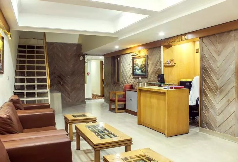 Fabhotel Daffodils Inn Connaught Place