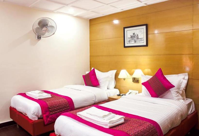 Fabhotel Daffodils Inn Connaught Place