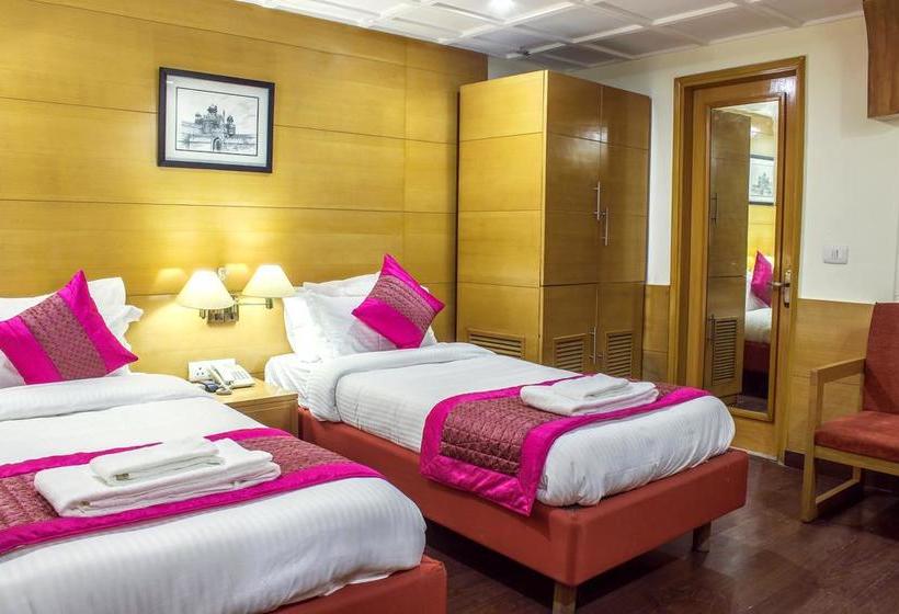 Fabhotel Daffodils Inn Connaught Place