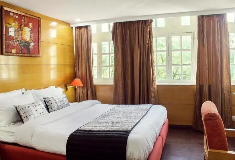 Fabhotel Daffodils Inn Connaught Place