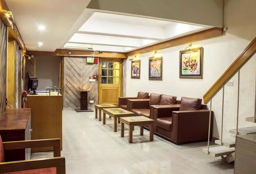 Fabhotel Daffodils Inn Connaught Place
