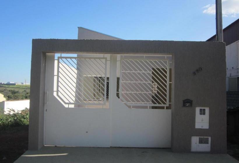 Hostel Famille Brun Trevo