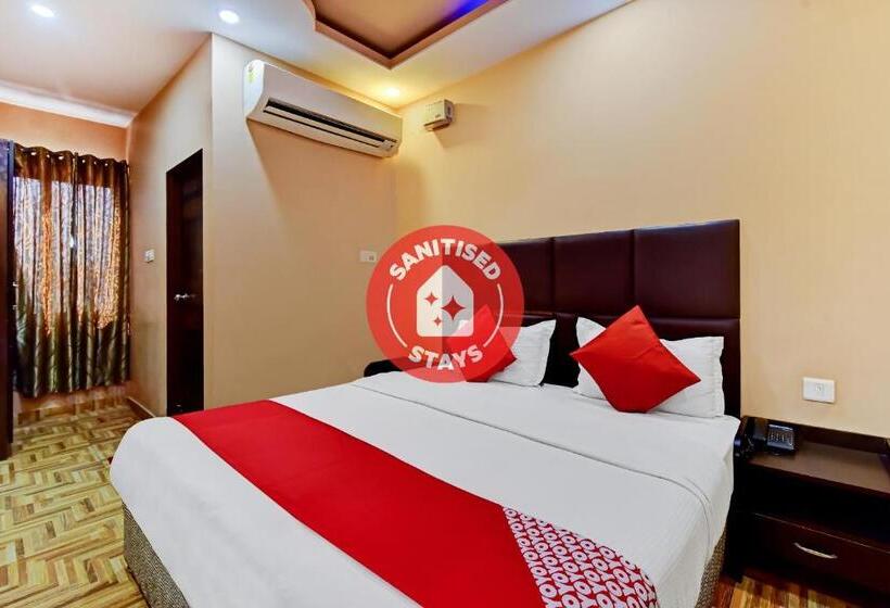 Hotel Deepak Residency