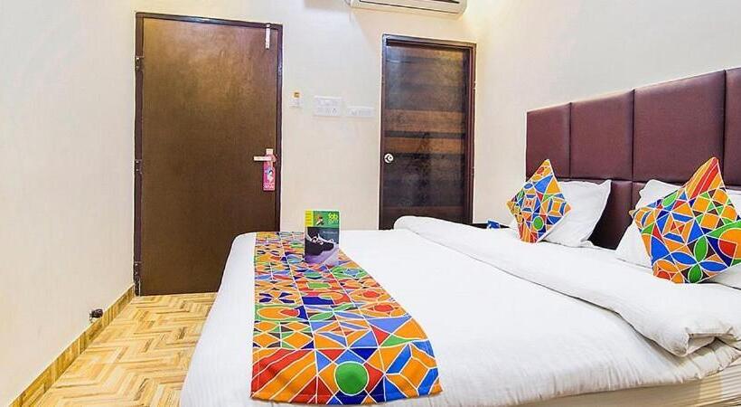 Hotel Deepak Residency