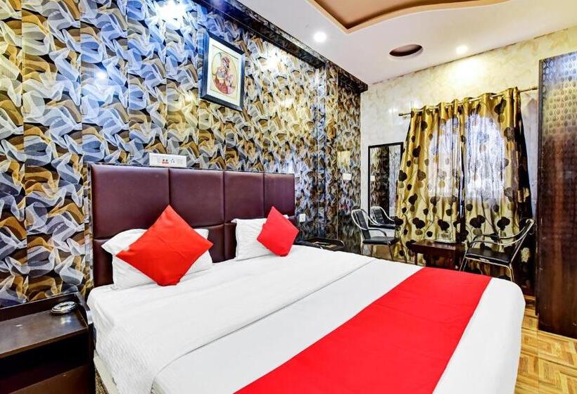 Hotel Deepak Residency