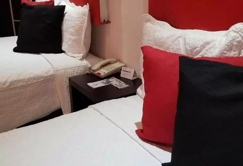 ホテル Dluxe & Suites
