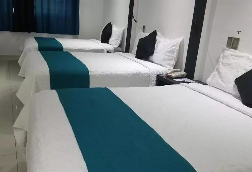 ホテル Dluxe & Suites
