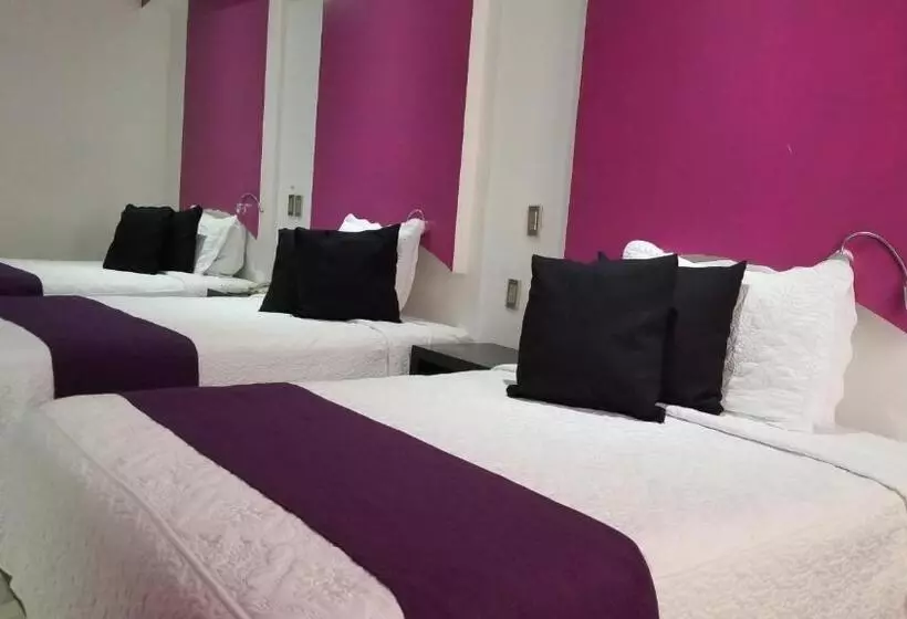 ホテル Dluxe & Suites