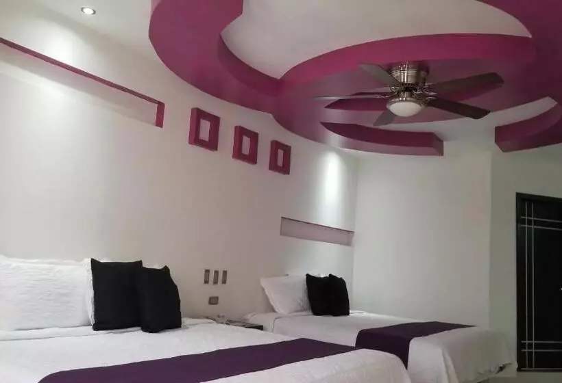 ホテル Dluxe & Suites