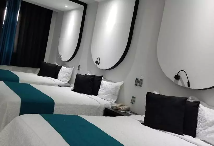 ホテル Dluxe & Suites