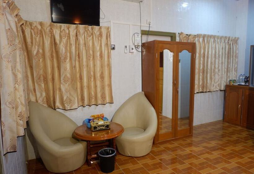 هتل Nan Htike Yadanar