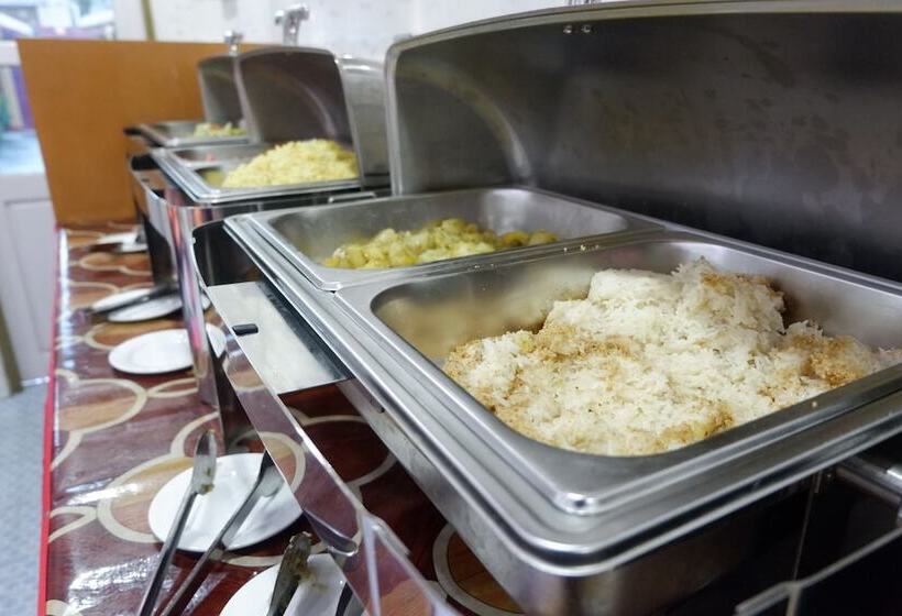 هتل Nan Htike Yadanar