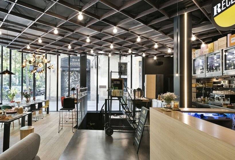 هتل Niu Barcelona