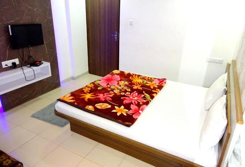 فندق Vibrant Gandhinagar