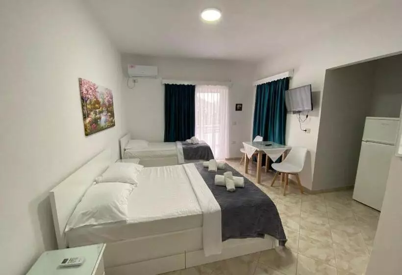 هتل Vila Kafe