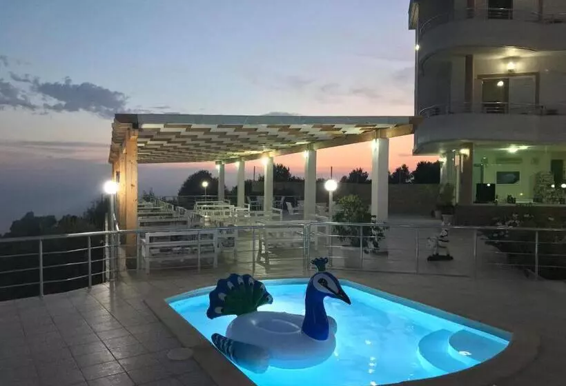 هتل Vila Kafe