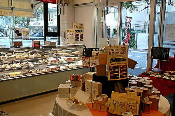 בית מלון כפרי Zurich Toho 2001