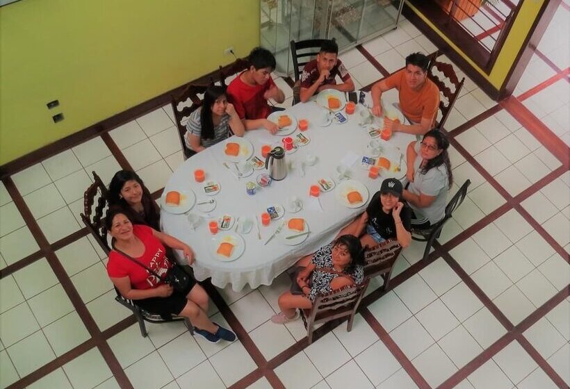 Amazonas Green Hostel