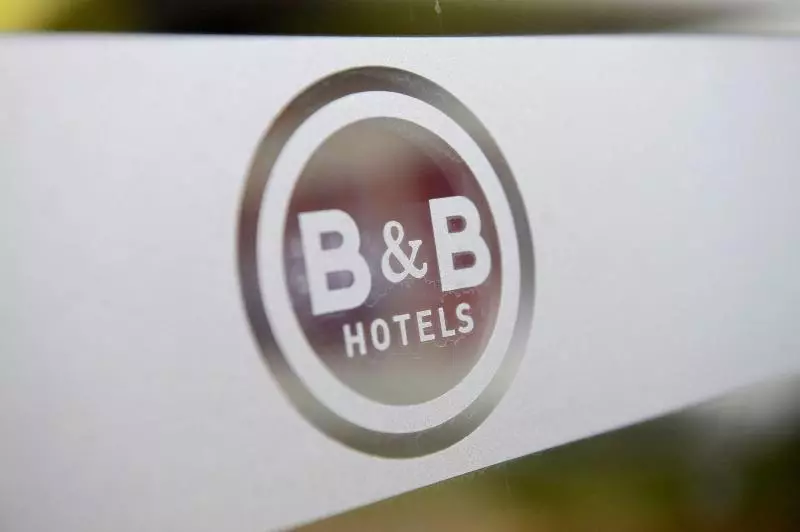 B&b Hotel Calais Centre St Pierre