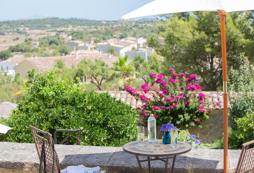 هتل Casa Font I Roig