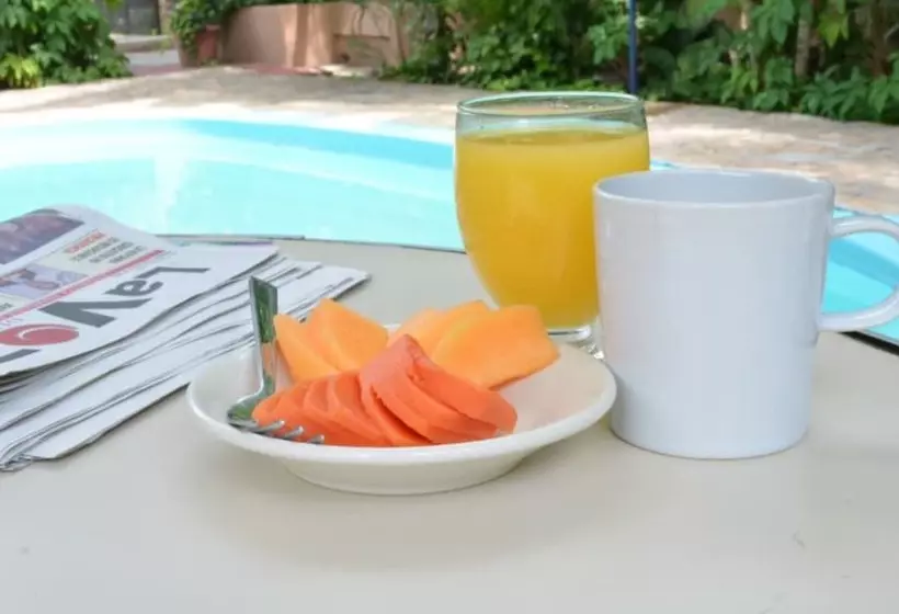 هتل La Hacienda