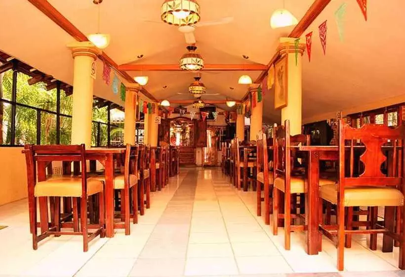 هتل La Hacienda