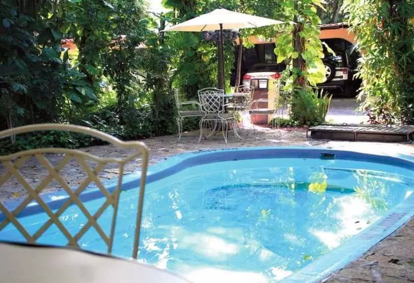 هتل La Hacienda