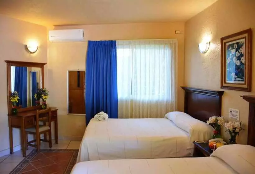 هتل La Hacienda