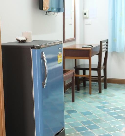 هتل Prasertsri Place