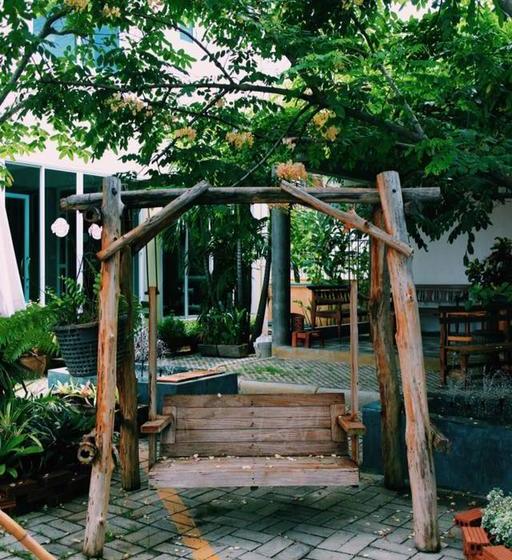 هتل Prasertsri Place