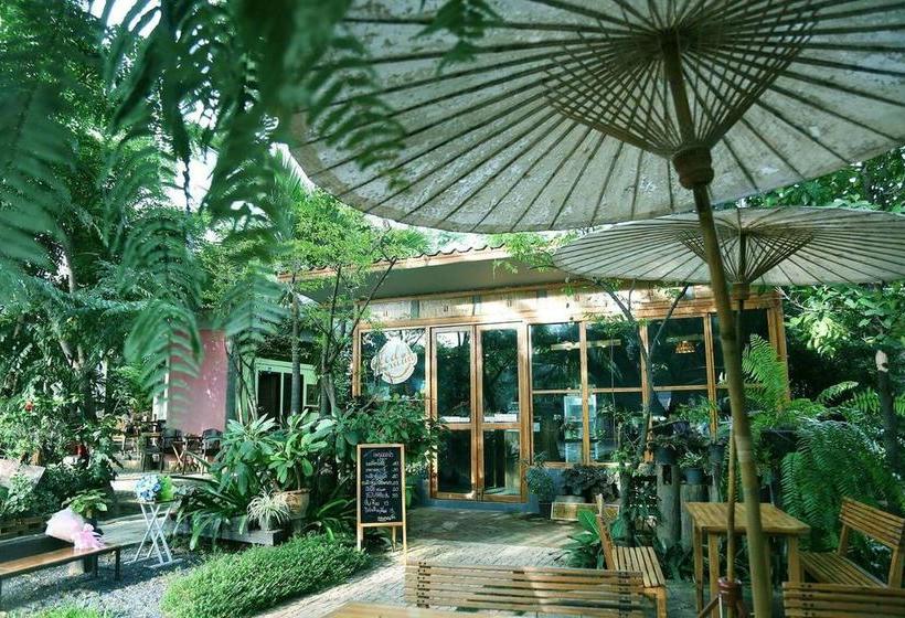 هتل Prasertsri Place